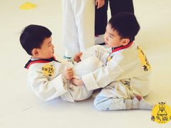 -勇气斑马·巴西柔术&跆拳道(浦东三林店)