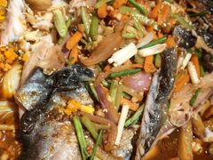 -鸣记脆皮烤鱼·海鲜烤鱼(三八广场店)