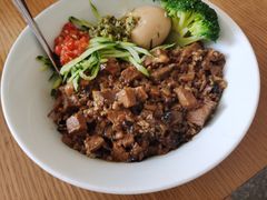 红藜麦卤肉饭-村外有星光小食铺(长嘉汇店)