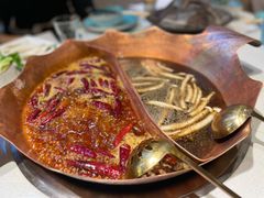 -墨居上隐·院子里火锅(峨眉店)