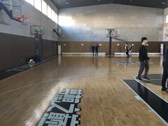 -梦想之巅·青少年篮球·羽毛球·培训中心(西站店)