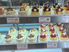 -罗森尼娜(德思勤店)