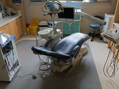 -上海仁爱医院口腔科 · 种植
