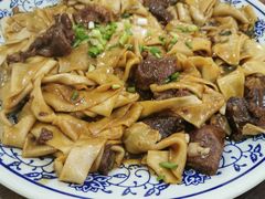 -壹阁胡羊焖饼(特色小吃街店)