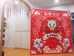 -龙格亲子游泳·水育早教中心(华亿大润发店)