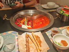 -廖掌柜·重庆鲜货火锅(上海首店)