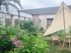 -Jo's Garden