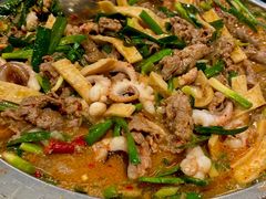 牛肉八带鱼饼土豪锅-京玉菲饭店(李村店)