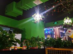 大堂-川渝窈妹纸包鱼·齐齐哈尔烤肉