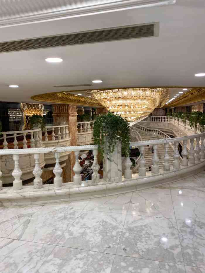 万宝海鲜舫(劳动公园店)-"记得上次来这个大包间,是个情人节大聚会!