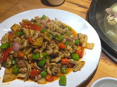 -大众跷脚牛肉馆·非遗传承单位(峨眉山店)