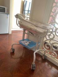 -菁幼月子会所(儿童医院店)