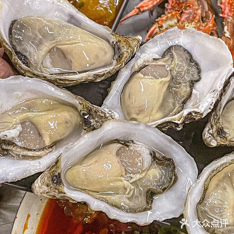 天津坠好吃的平价海鲜烤串！螃蟹特肥美！