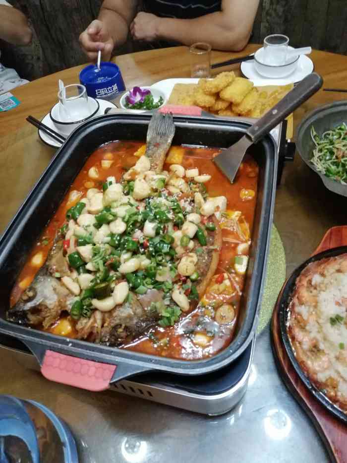 金厨一号在无锡看到有好几家,今天办公中午路过同事请客吃便饭!