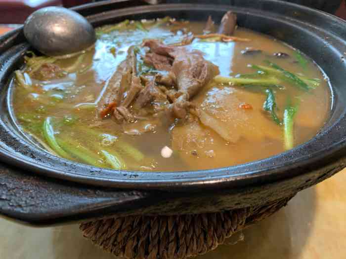 陈江波老鸭煲(城中路店)