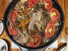 -乡土特色.冷锅鱼.牦牛肉汤锅