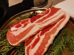 -草家酱蟹炭火烤肉店(珲春南路一店)