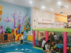 -孩子王童乐园(余姚万达店)