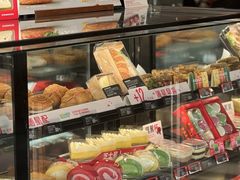 -星巴克臻选(莘庄仲盛店)