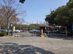 -汇龙潭