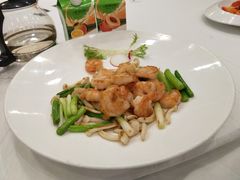 -老船夫婚宴婚庆会馆(延吉路店)