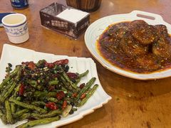 -石磨豆花家常菜·牦牛排土火锅