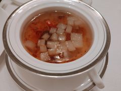 桃胶炖雪梨-世博源公馆·本帮融合菜·主题包厢·江景餐厅