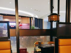 -钱小奴海鲜自助黑金店(杭州滨江龙湖店)
