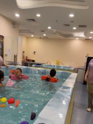 -四季宝贝婴幼儿水育成长中心(陆家嘴店)