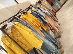 -URBAN REVIVO(西安Momopark店)