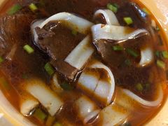 牛肉宽粉-家阳赵师傅油饼包烧麦(粮道街店)