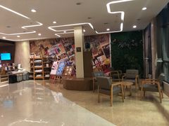 -西安大雁塔科技大学地铁站亚朵酒店