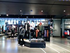 -NIKE品牌体验店(金源新燕莎店)