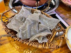 纳西凉粉皮-阿婆情腊排骨火锅(金虹路店)