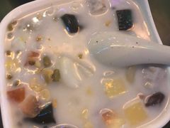 -海口骑楼小吃街