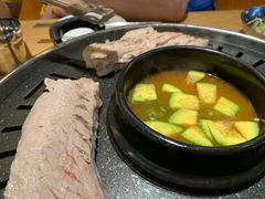 -江南猪肉商会无限续吃(弘大店)