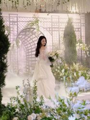 -伯瓷皇后婚纱艺术空间