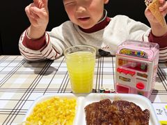 -菲滋意式餐厅(富阳东方茂店)