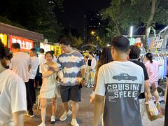 -官亭路小吃一条巷