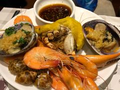 -荣誉国际酒店-云顶旋转餐厅