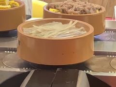 -龍歌自助小火锅(市南金茂湾店)