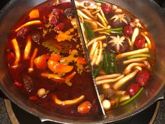 -湊湊火锅·茶憩(新中关购物中心店)