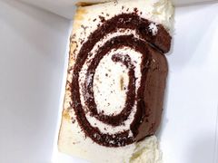 白巧克力瑞士卷-Awfully Chocolate(环球港店)