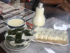 -周大娘牛乳(旧寨古村总店)
