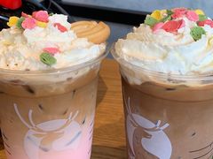 圣诞甜心厚乳拿铁-瑞幸咖啡(长城万富汇店)