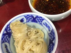 油塔-窄巷子陕菜馆·地道陕西菜(粉巷店)