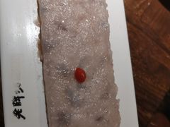 -老牌坊云南鱼豆花火锅(哈西万达店)