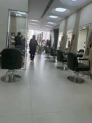 -八佰伴8008星级形象店