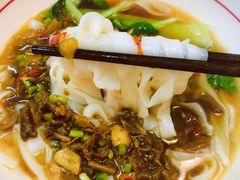 -呷佬·长沙手工米粉(金沙江路店)