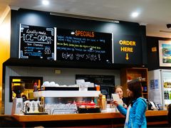 -12 Rocks Beach Bar Cafe